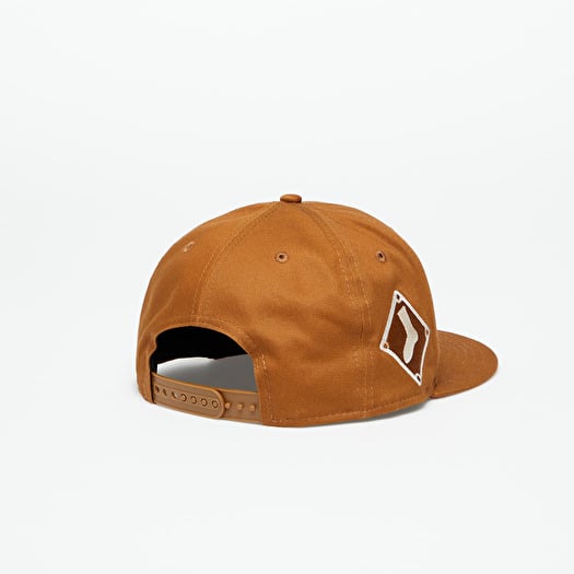 Girl skateboards snapback top