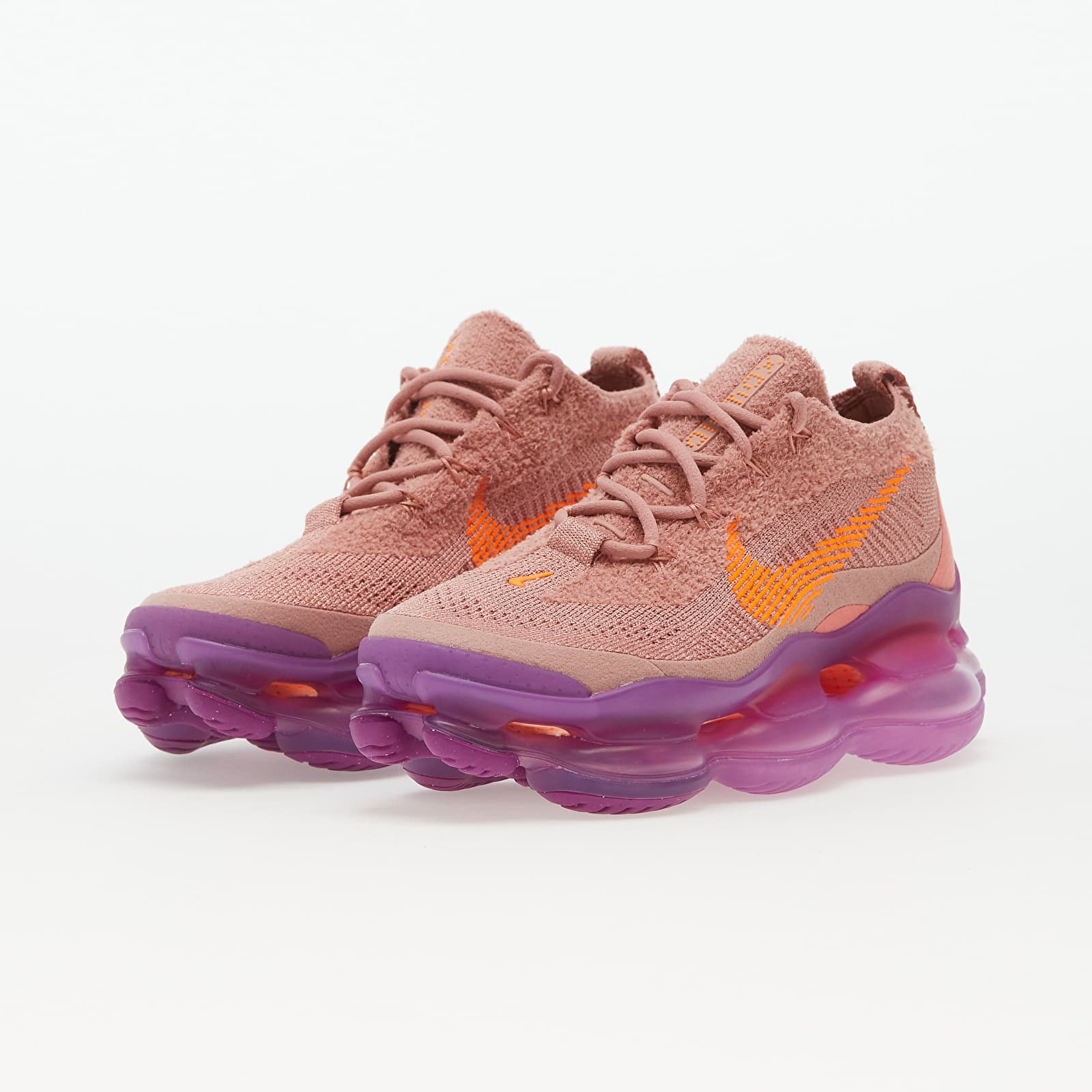 Zapatillas mujer Nike Air Max Scorpion Flyknit Red Stardust Cedar Guava Ice Footshop