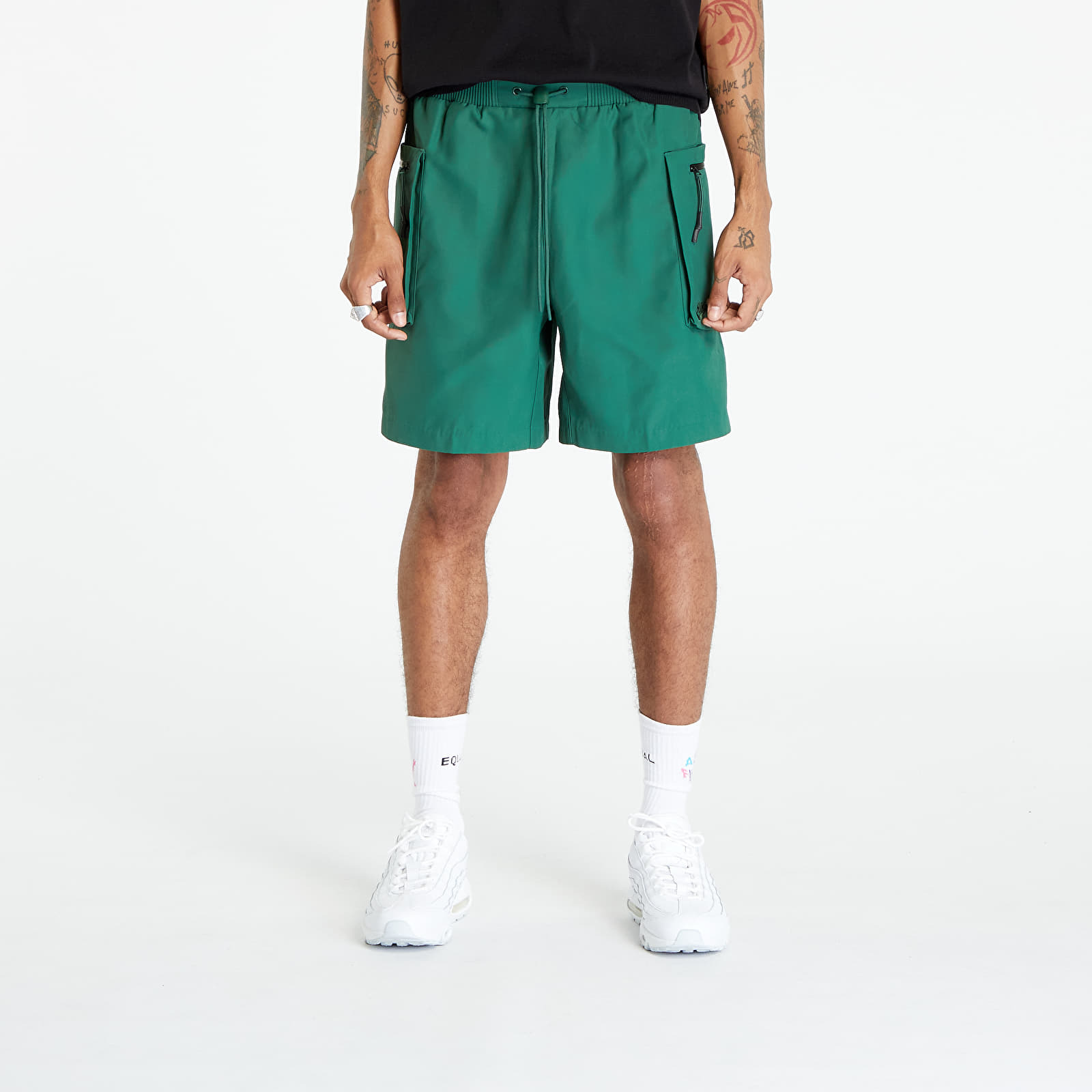 Nike - sportswear tech pack men's woven utility shorts fir/ black/ fir