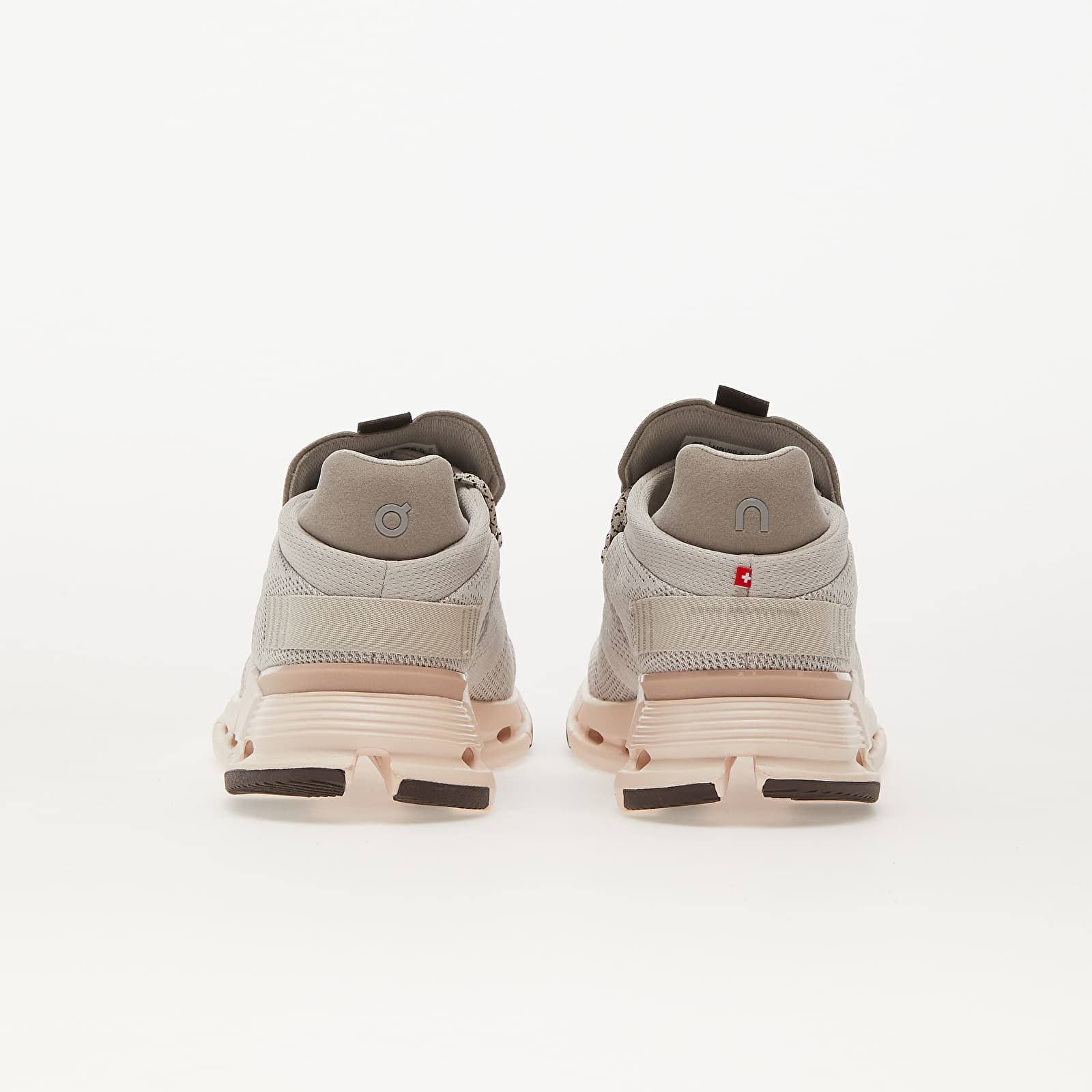 Women's shoes On W Cloudnova Pearl/ Shell