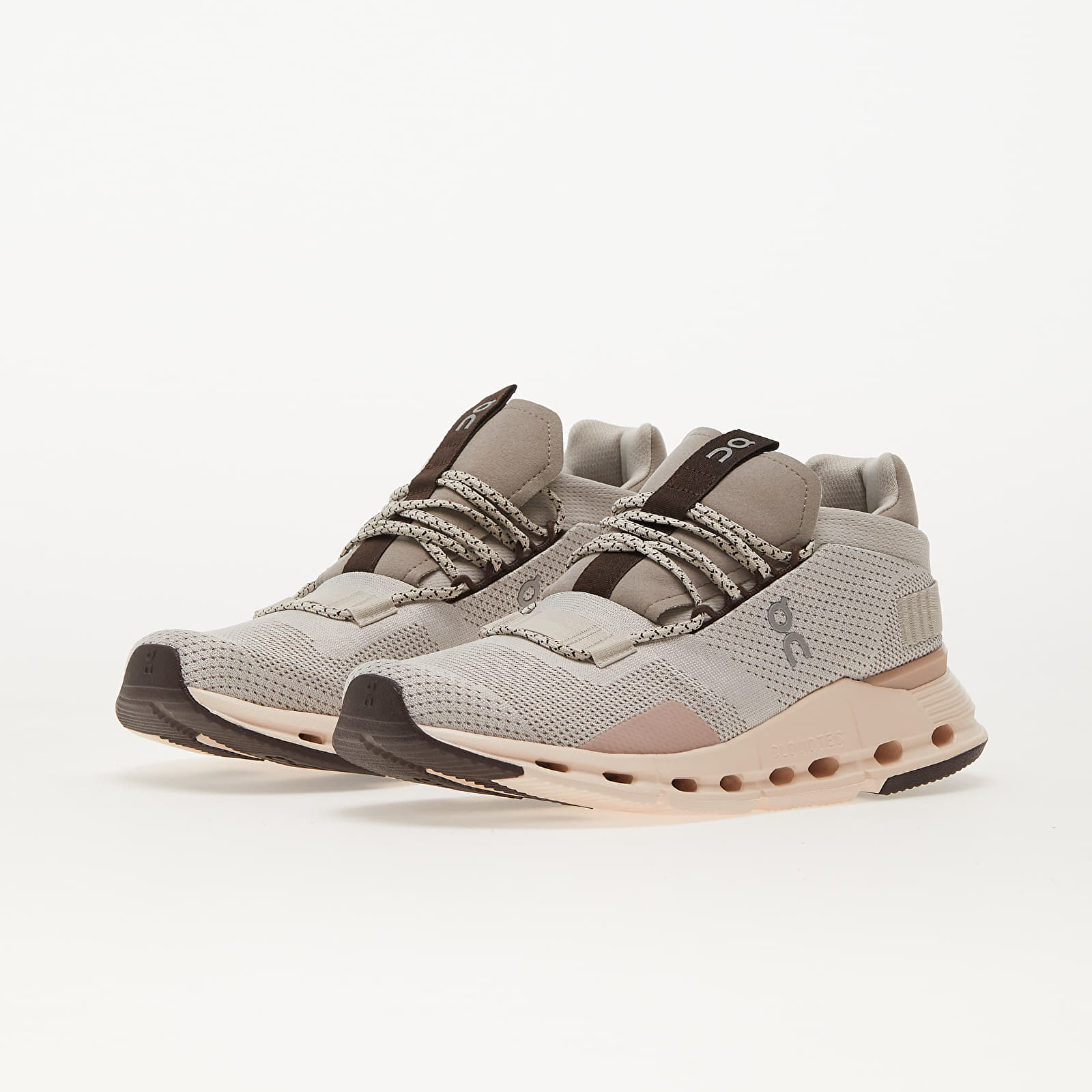 Women's shoes On W Cloudnova Pearl/ Shell