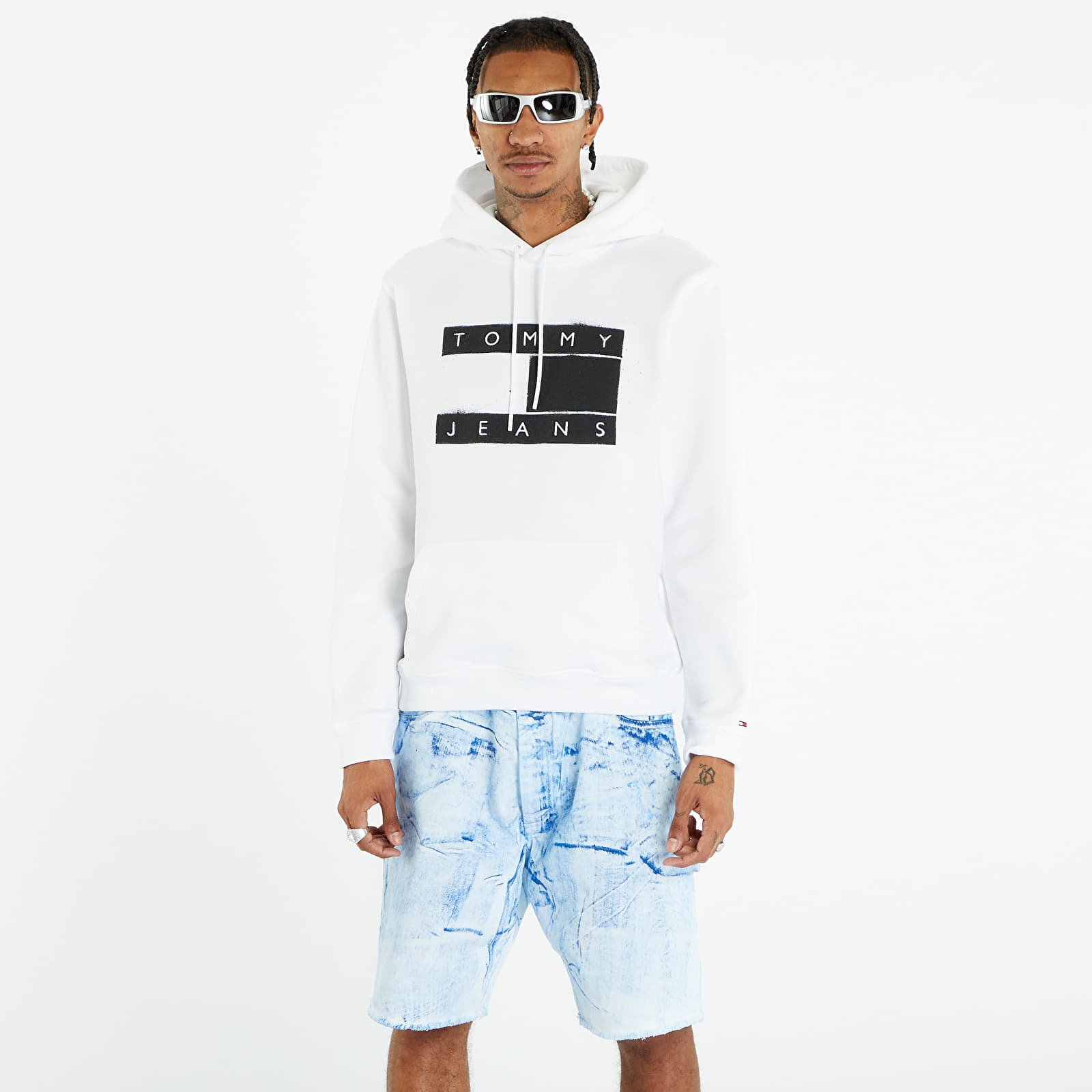 Bluzy Tommy Jeans Reg Flag Spray Hoodie White