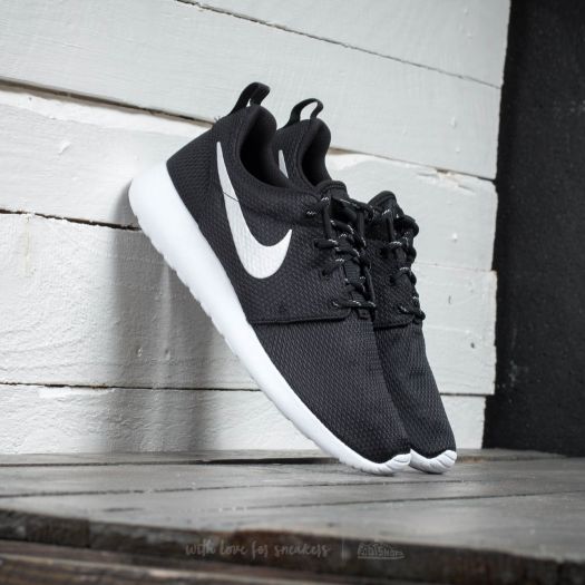 harga nike kaishi run original