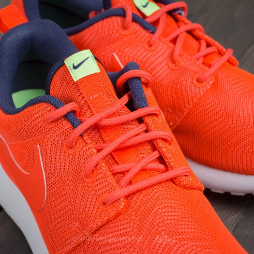 Zapatillas mujer Wmns Nike Roshe One Moire Bright Crimson Bright Crimson White Footshop