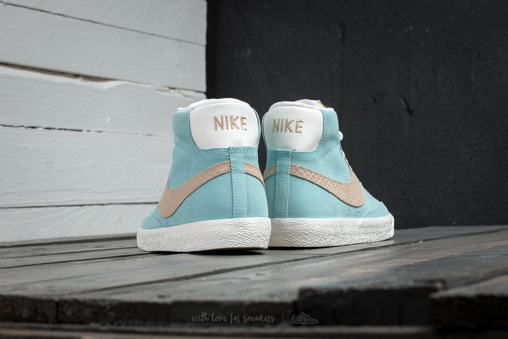 Men s shoes Nike Blazer Mid Premium Vintage QS Copa Sand