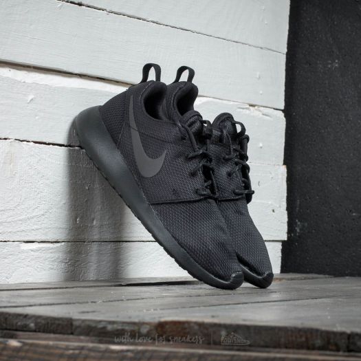 Women's shoes Nike Wmns Roshe One Black/ Black- Anthracite Footshop