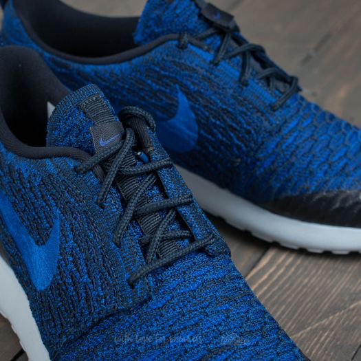 Women s shoes Nike Wmns Roshe One Flyknit Dark Obsedian Racer Blue Deep Royal Blue Footshop
