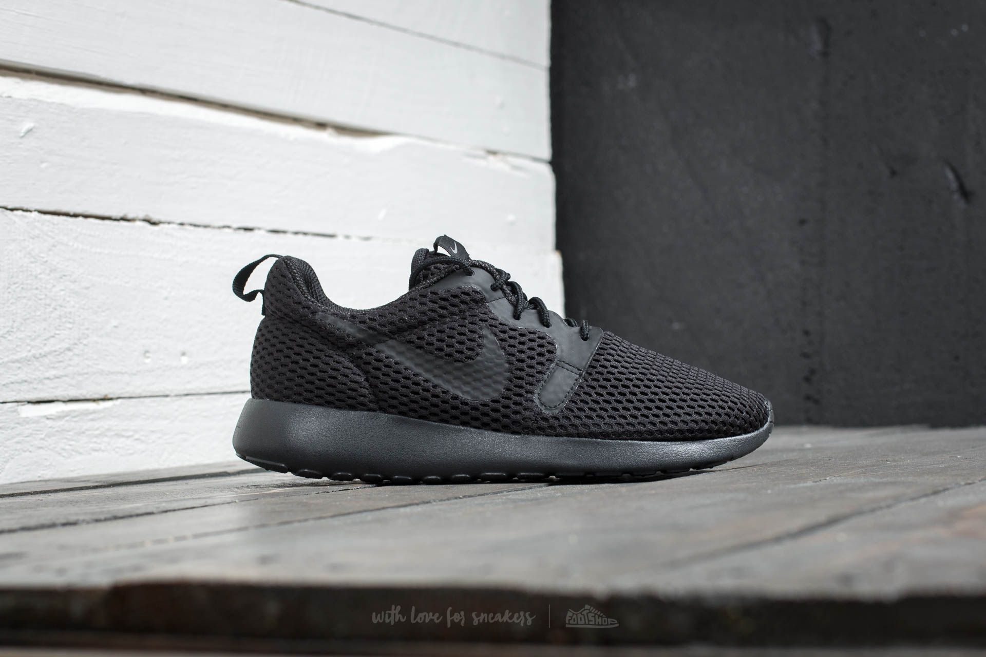 Nike roshe bianche e nere outlet