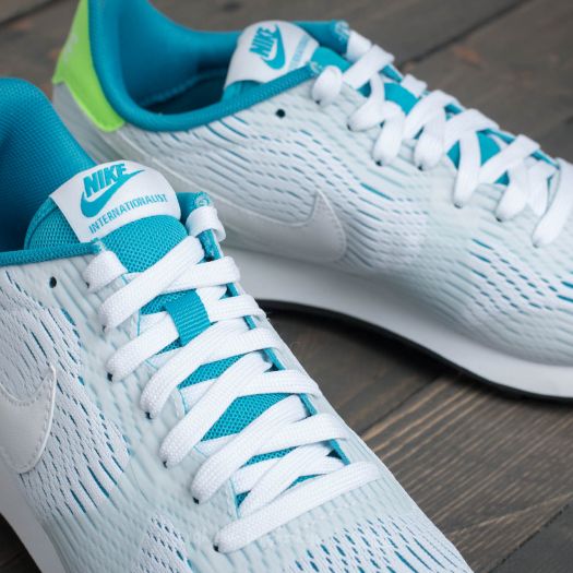 Nike internationalist white on sale blue