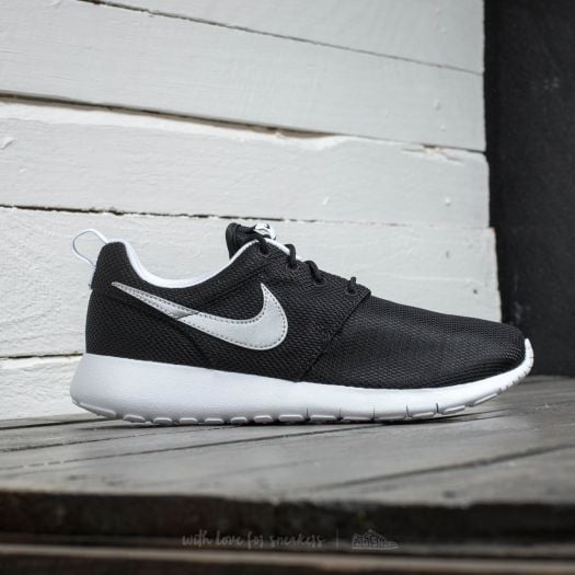 Nike roshe best sale one gs black