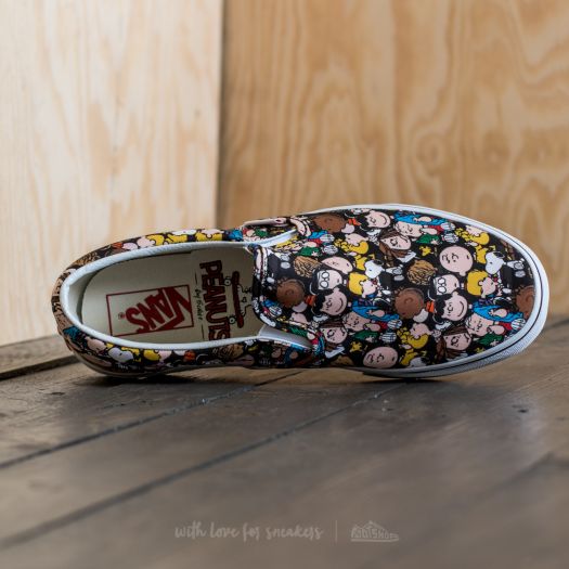 Vans slip on x peanuts hot sale