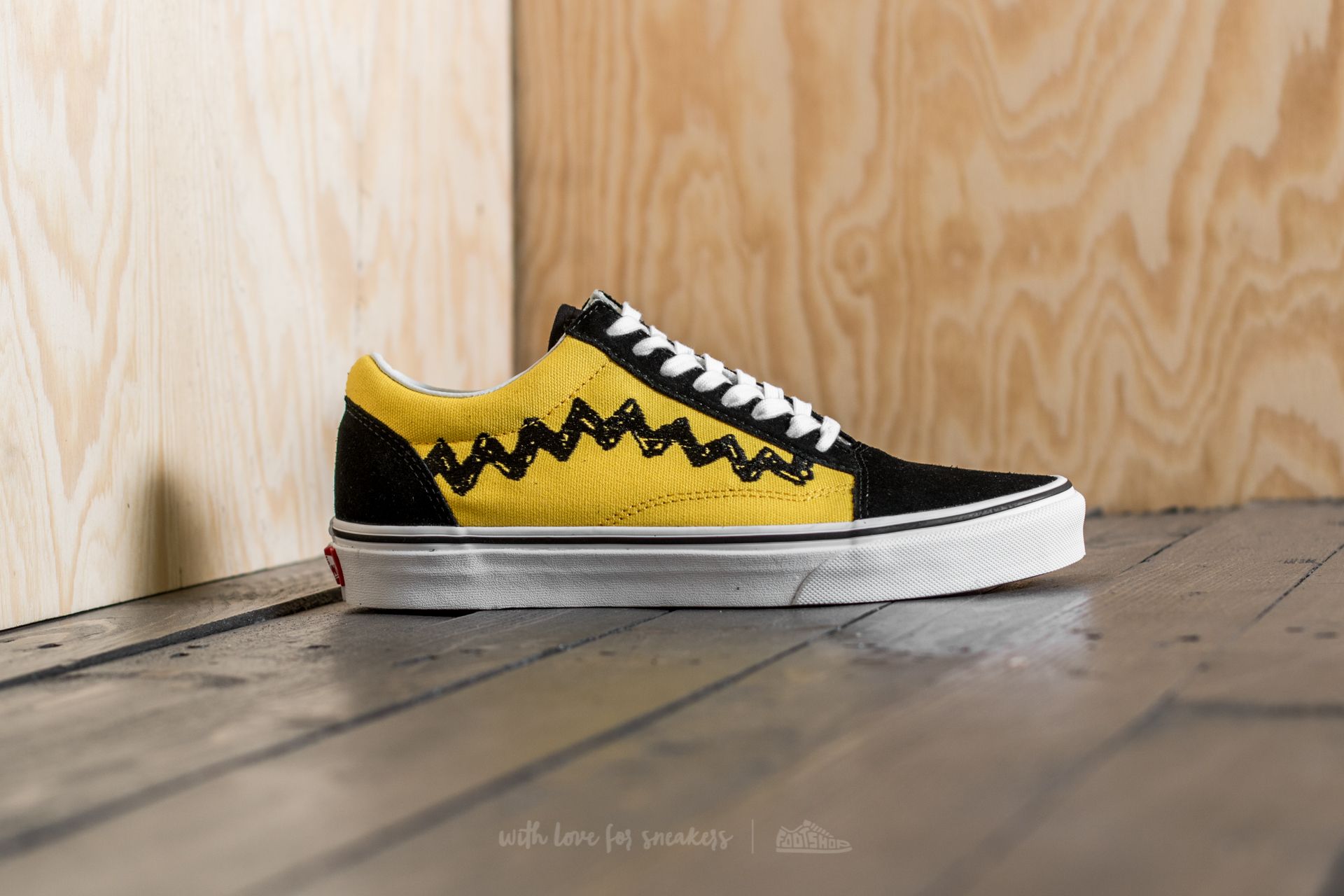 Vans old skool deals x peanuts jaune