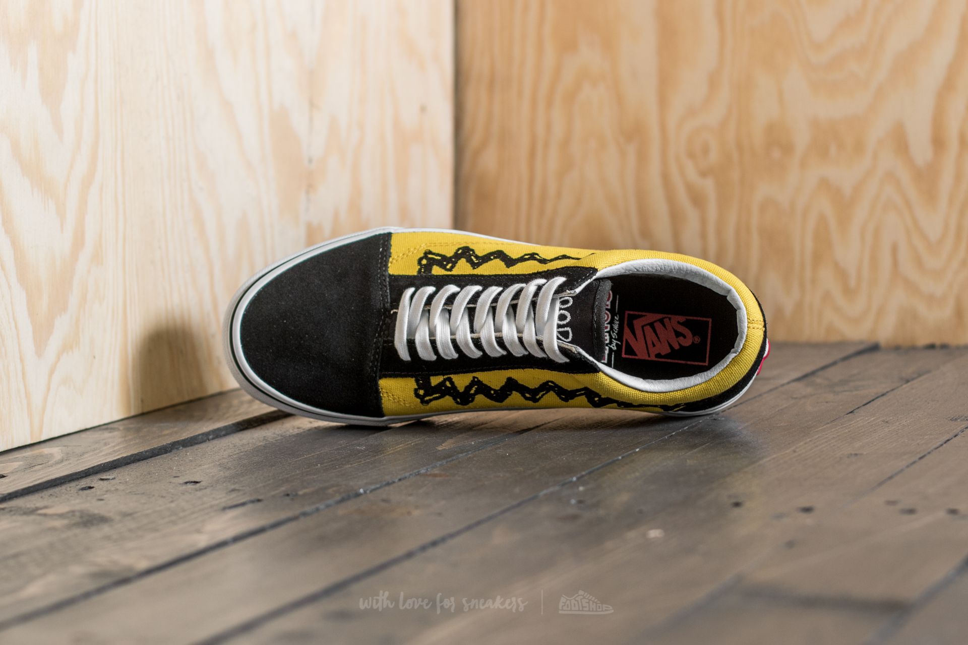 Vans x sales peanuts jaune