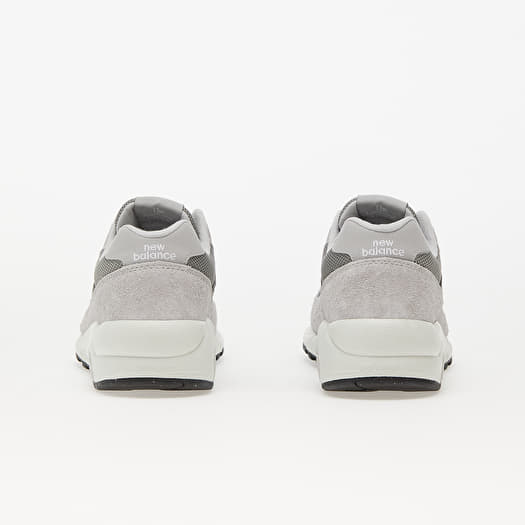 New Balance 580
