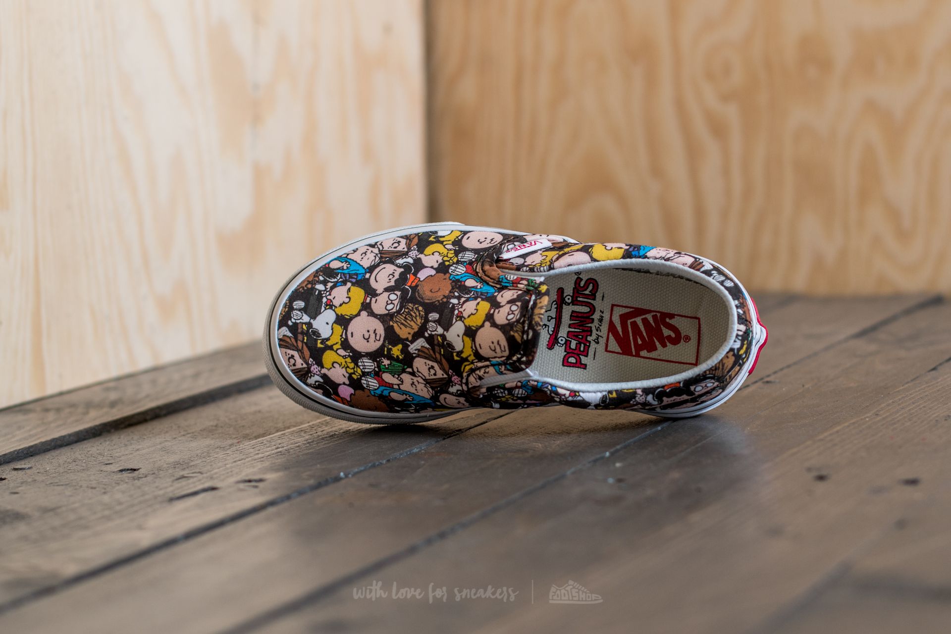 Dětské tenisky a boty Vans x Peanuts Classic Slip-On The Gang/ Black