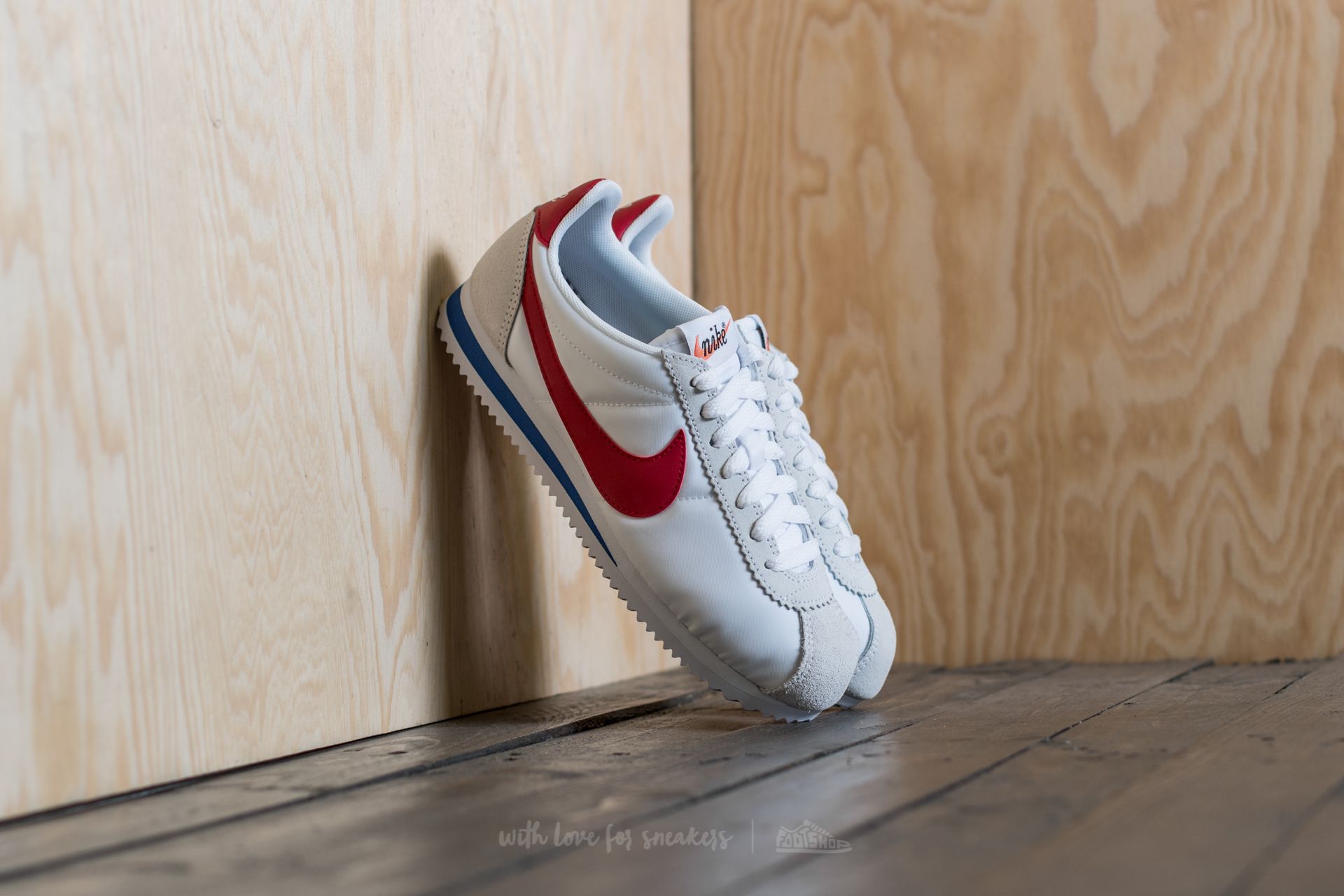 Classic cortez nylon premium women's shoe 2025
