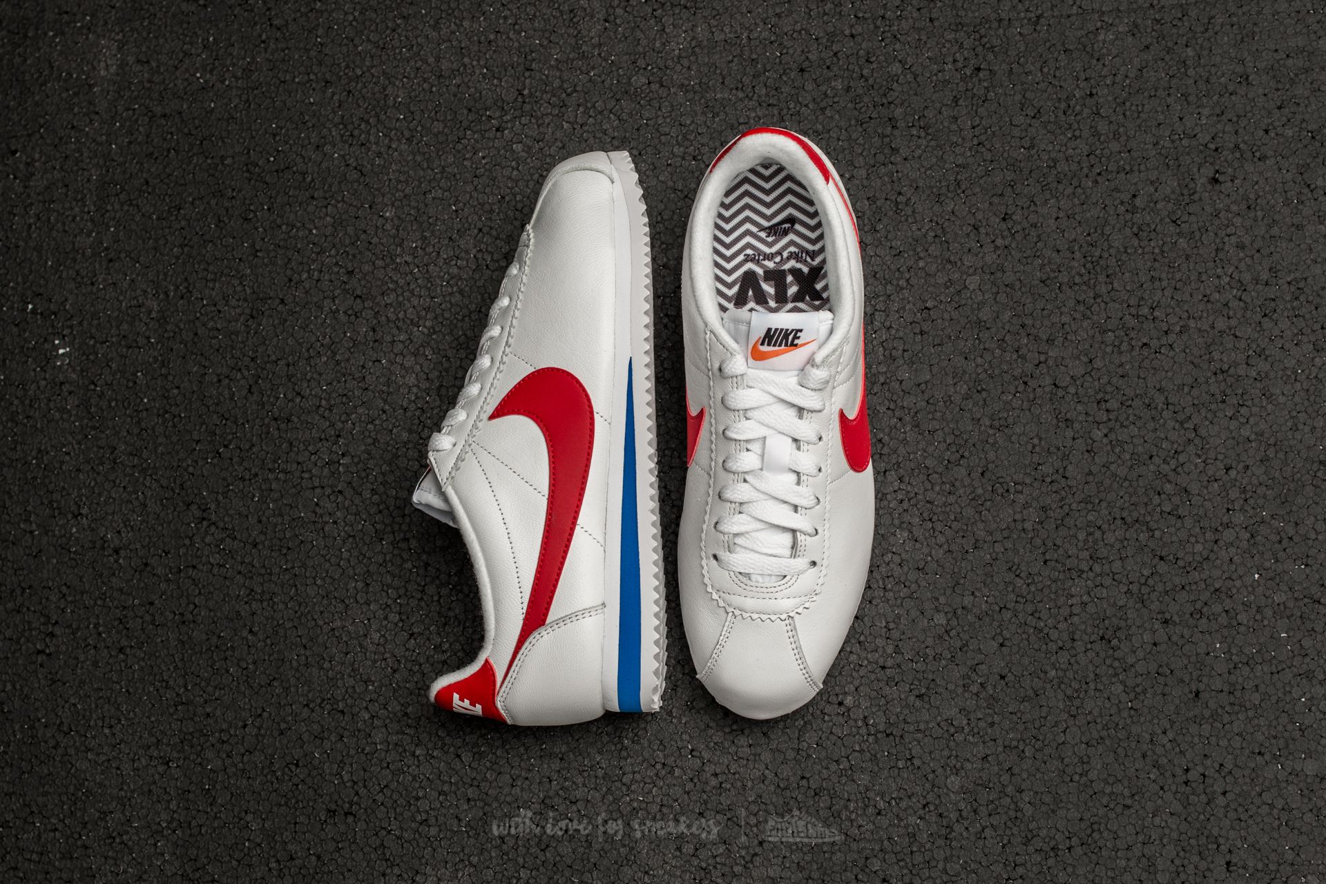 Skor för män Nike Classic Cortez SE White/ Varsity Red