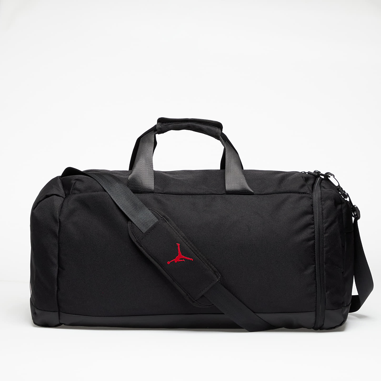 Jordan gym bag hotsell