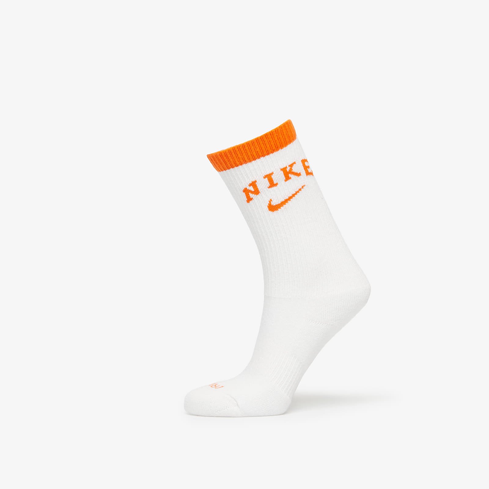 White and best sale orange nike socks