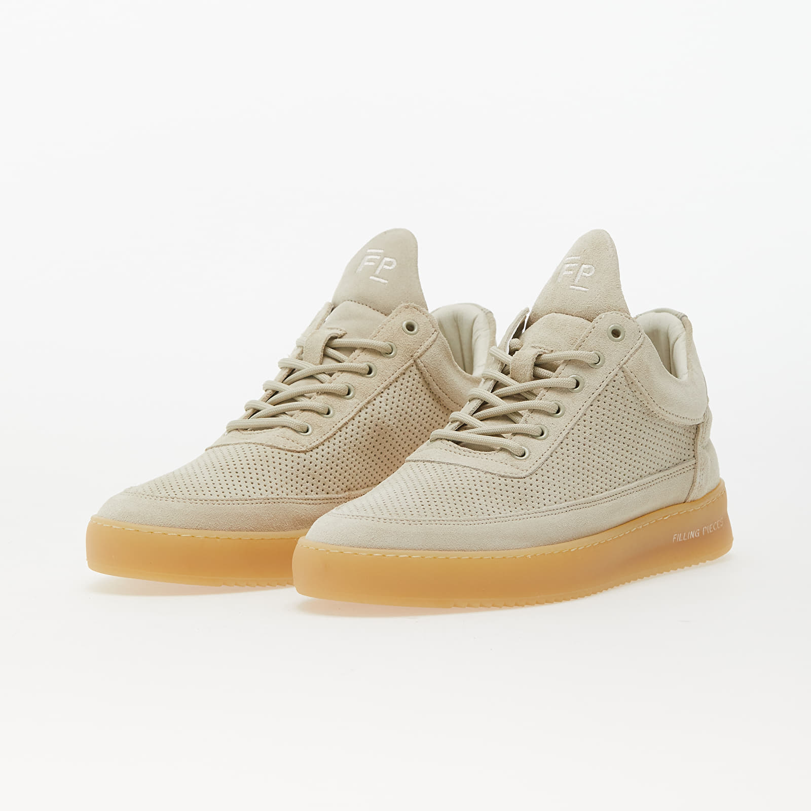 Männer Filling Pieces Low Top Perforated Suede Off White