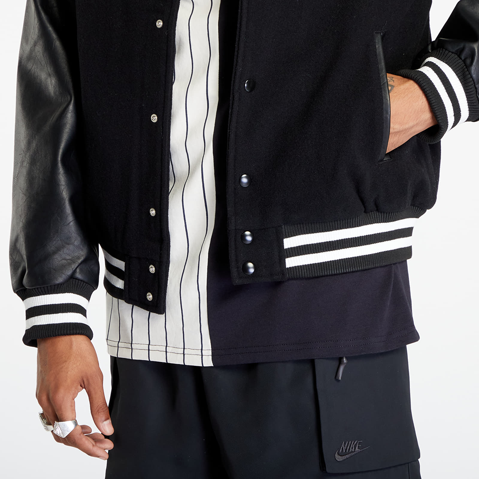 Jacken New Era New York Yankees Mlb Large Logo Varsity Jacket Black