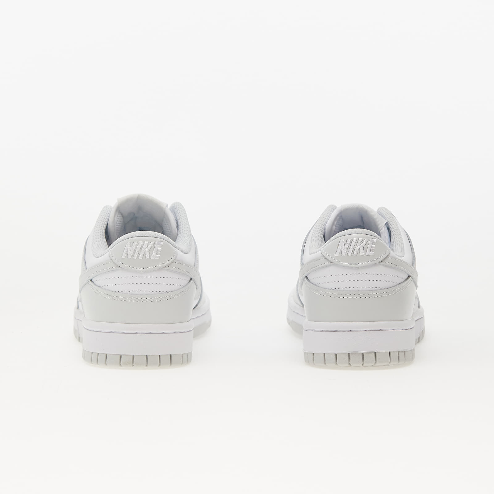 Женская обувь Nike W Dunk Low White/ Photon Dust-White