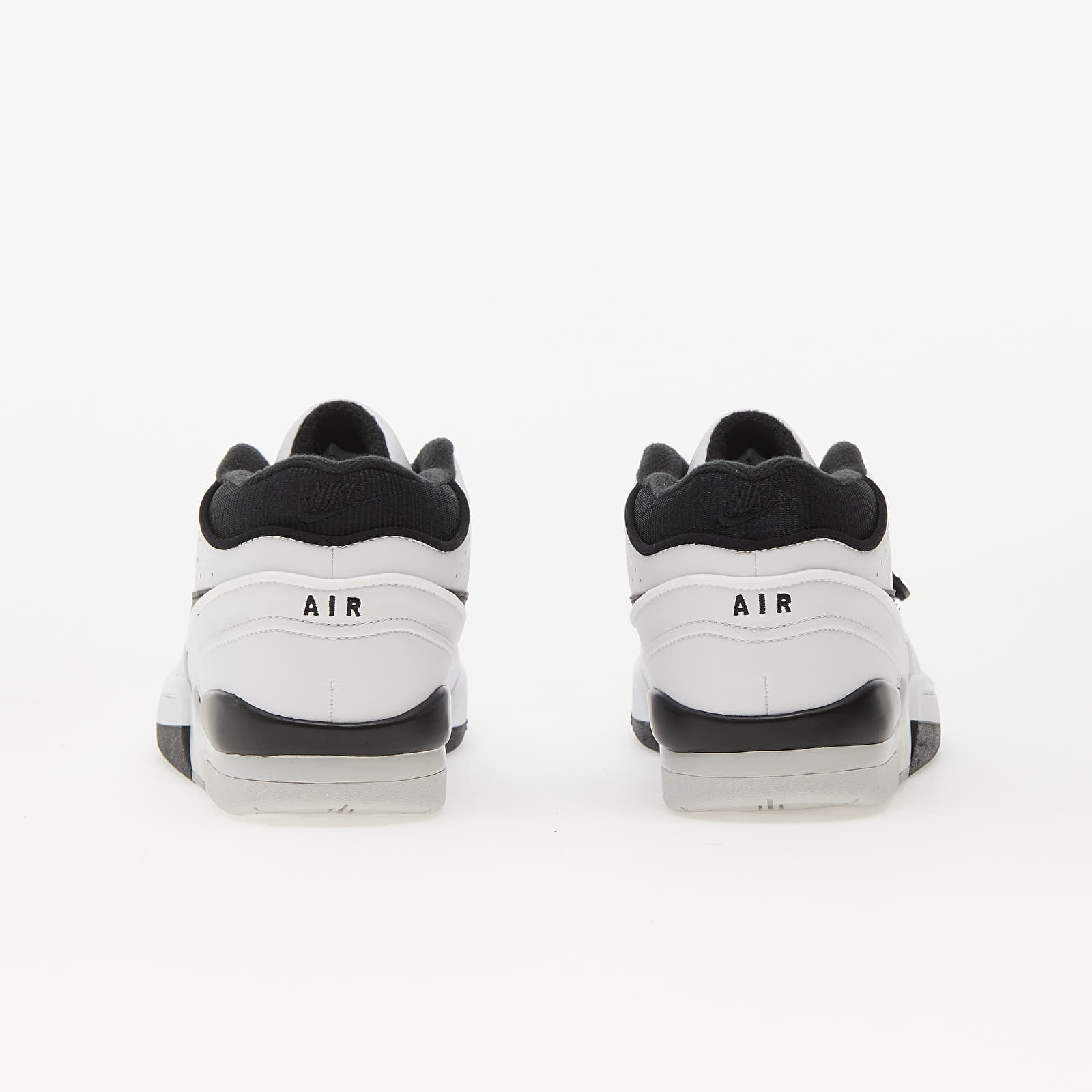 Încălțăminte și sneakerși pentru bărbați Nike x Billie Eilish Air Alpha Force  SP White/ Black-Neutral Grey