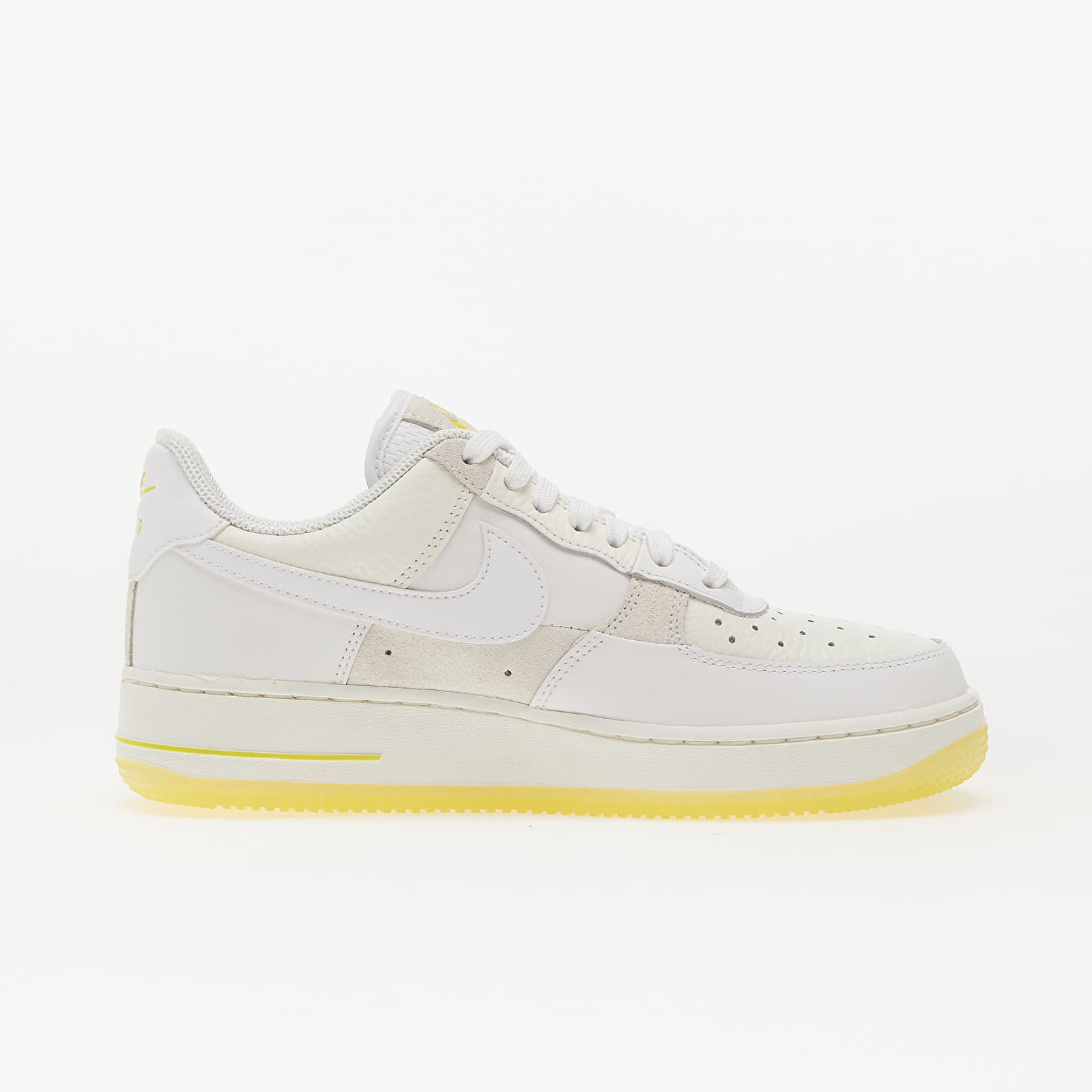 Дамски кецове и обувки Nike Wmns Air Force 1 '07 Low Summit White/ White-Opti Yellow-Sail