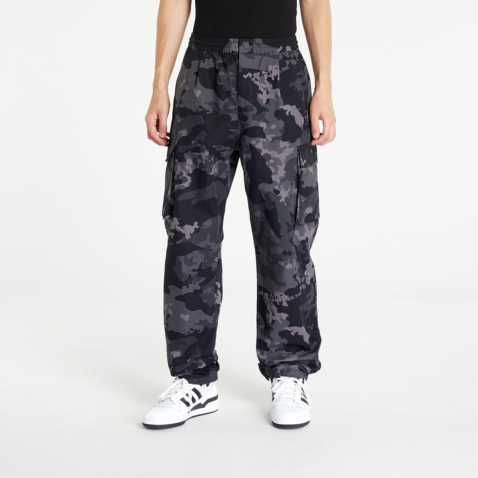 Džínsy a nohavice adidas Graphics Camo Cargo Pants Carbon