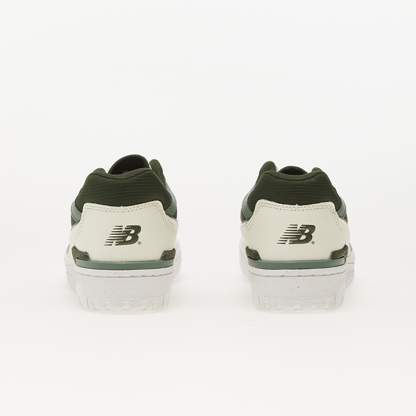 Women's shoes New Balance 550 Angora