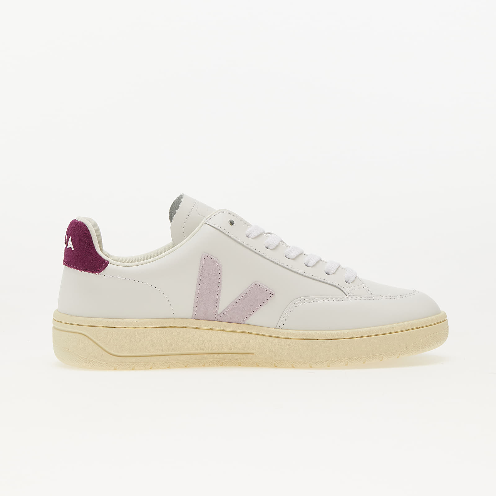 Дамски кецове и обувки Veja V-12 W Extra White/ Parme/ Magenta