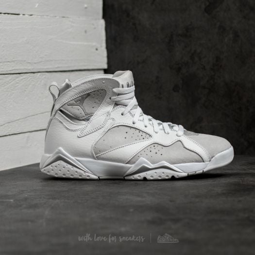 Silver jordan 7 2025