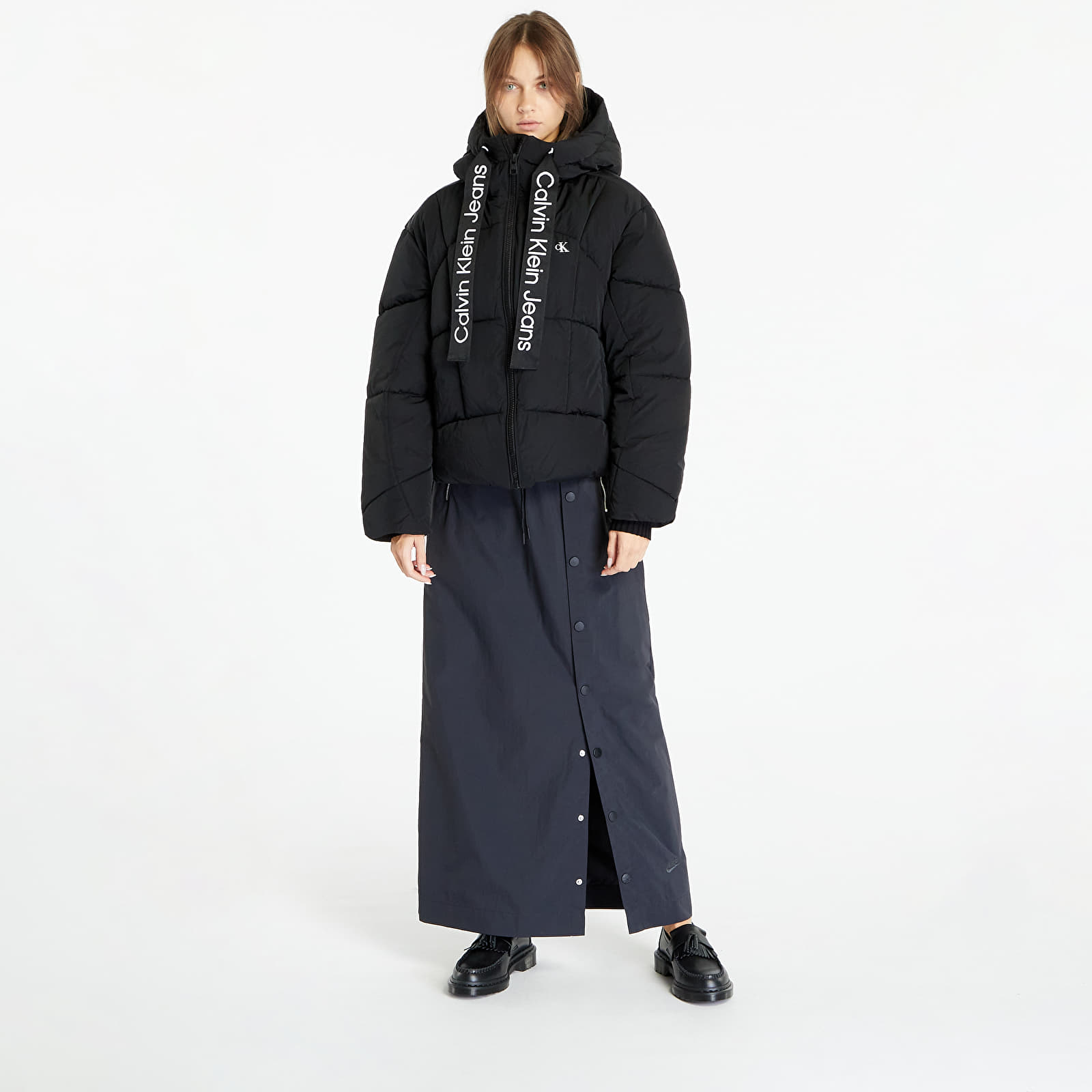 Geci Calvin Klein Jeans Logo Drawstring Short Puffer Black