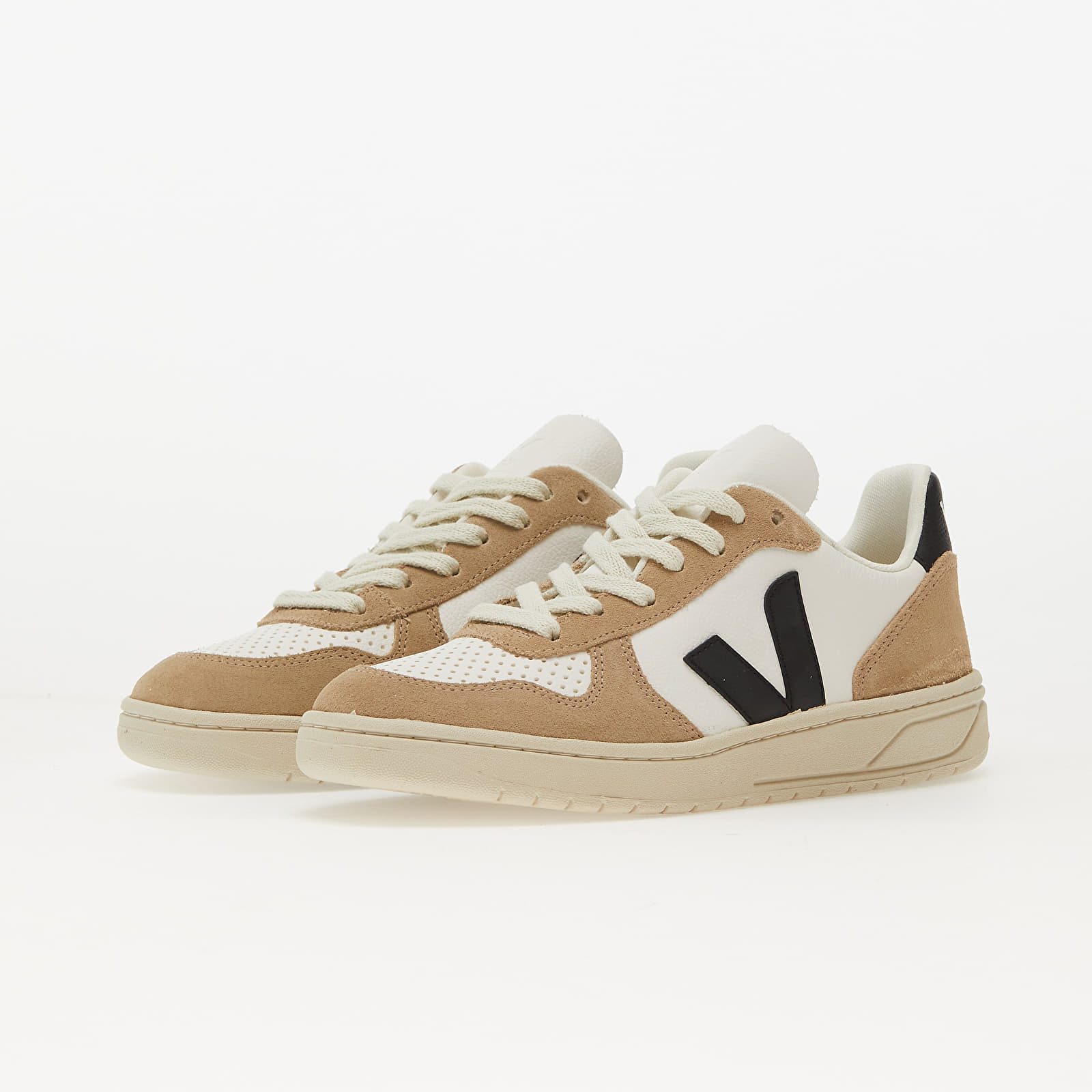 Дамски кецове и обувки Veja V-10 W Extra White/ Black/ Sahara