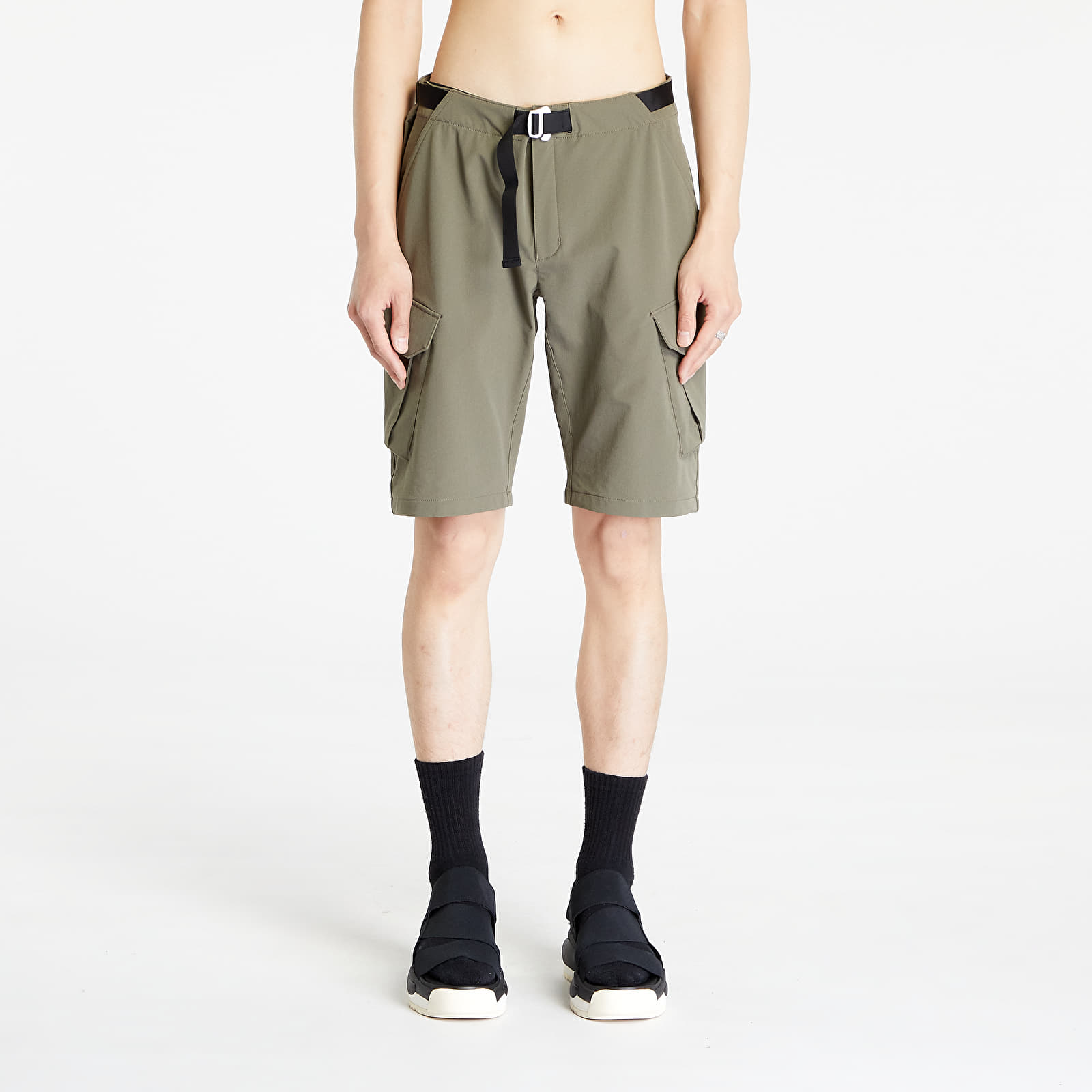 Shortsit Poutnik by Tilak Armor Shorts Khaki
