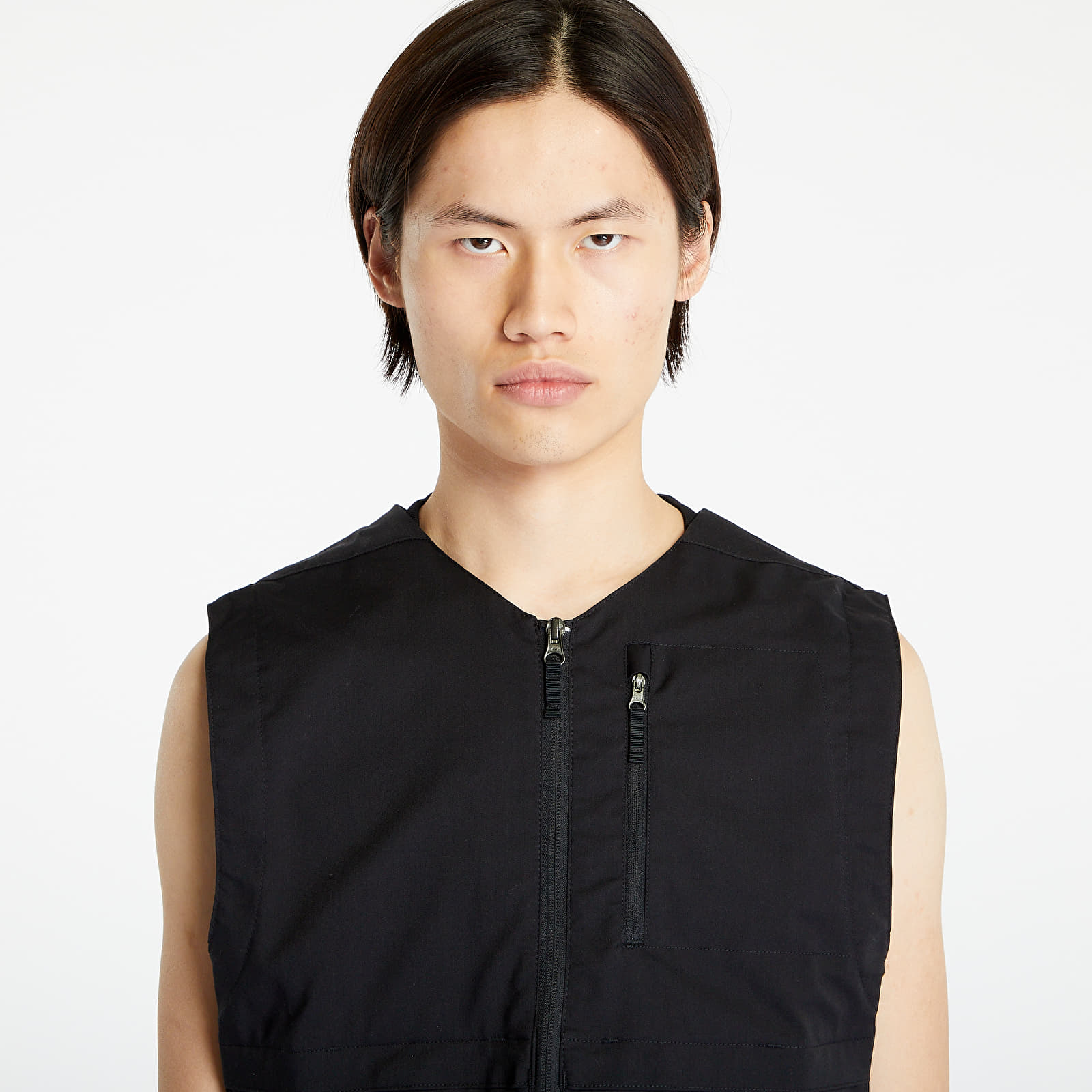 Vesty Poutnik by Tilak Blade Vest Black