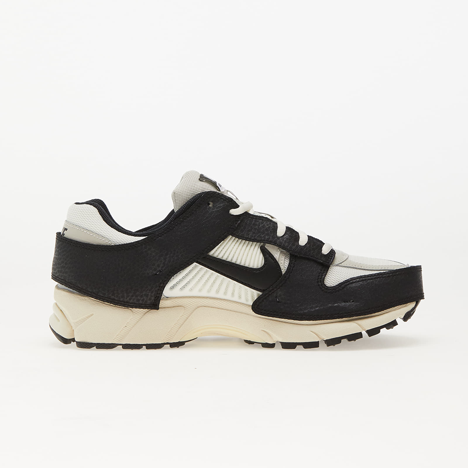 Dámske topánky a tenisky Nike W Zoom Vomero 5 Premium Sail/ Black-Light Bone-Wolf Grey