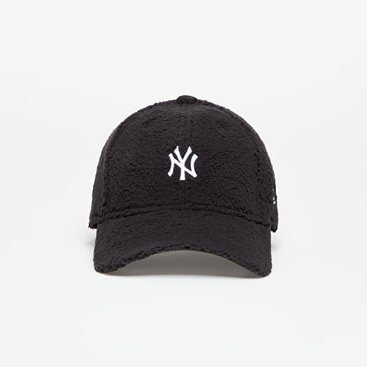 Caps New Era New York Yankees Women s Teddy 9Forty Adjustable Cap Black Optic White Footshop