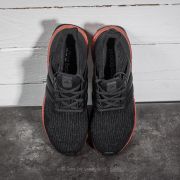 Adidas ultra boost shop 3.0 righe oro