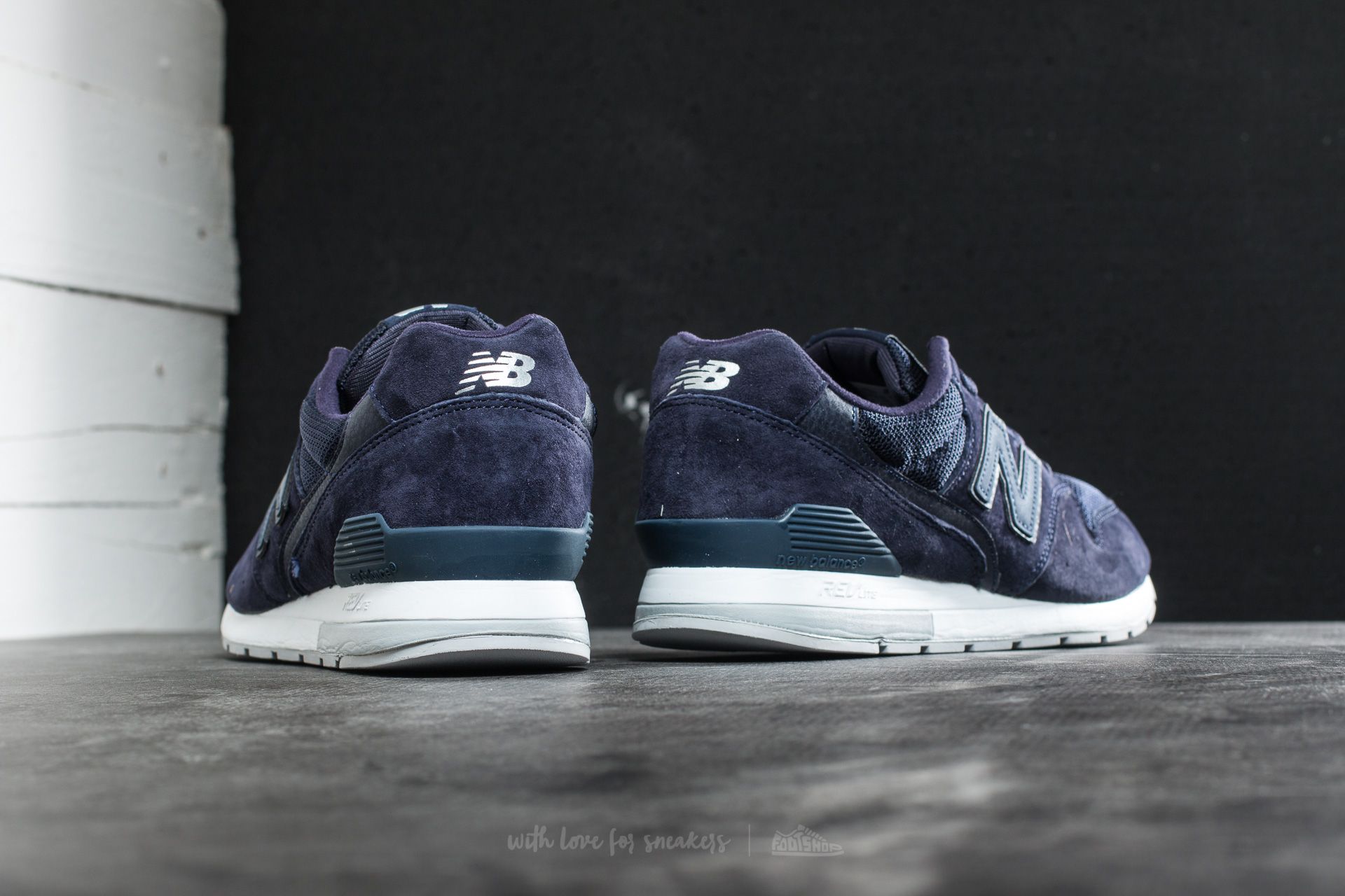 Navy new balance 996 deals