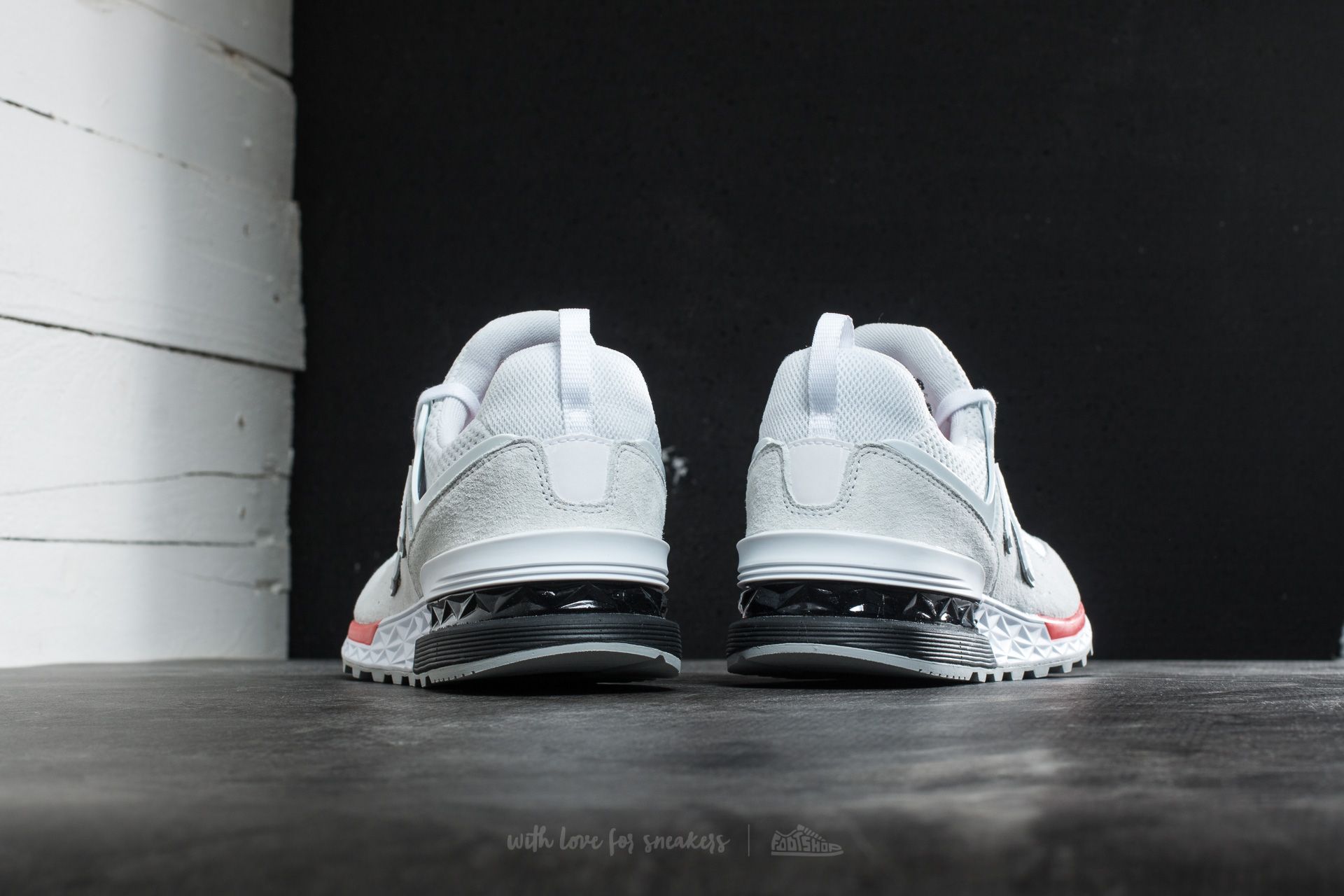 Férfi cipők New Balance 574 White/ Black/ Red