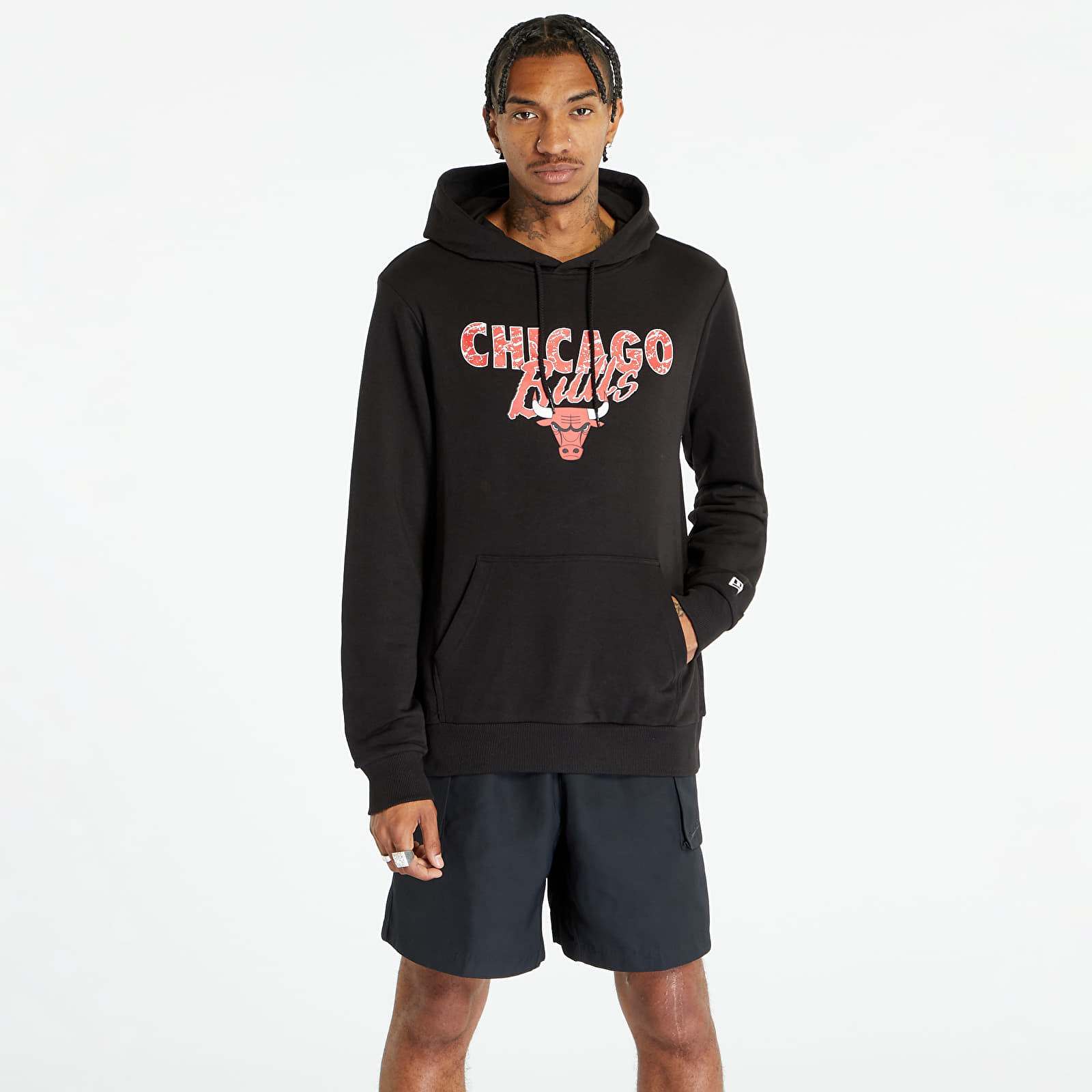 Hoodies and sweatshirts New Era Team Script Hoody Chicago Bulls Black/ Front Door Red
