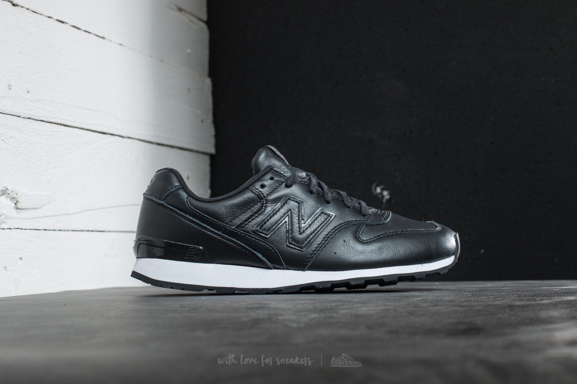 New balance sales 996 dames zwart