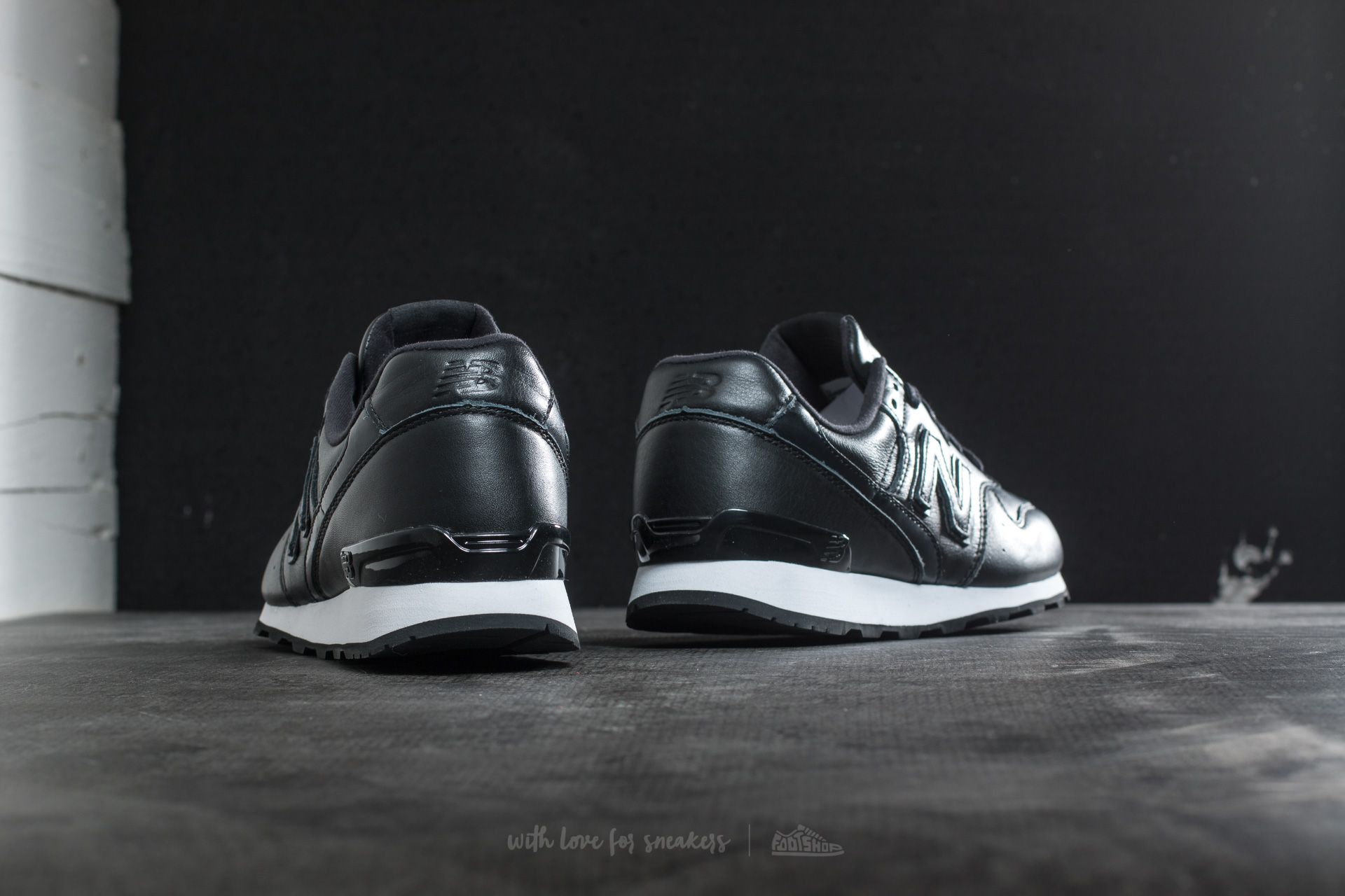 Sapatos de mulher New Balance 996 Black