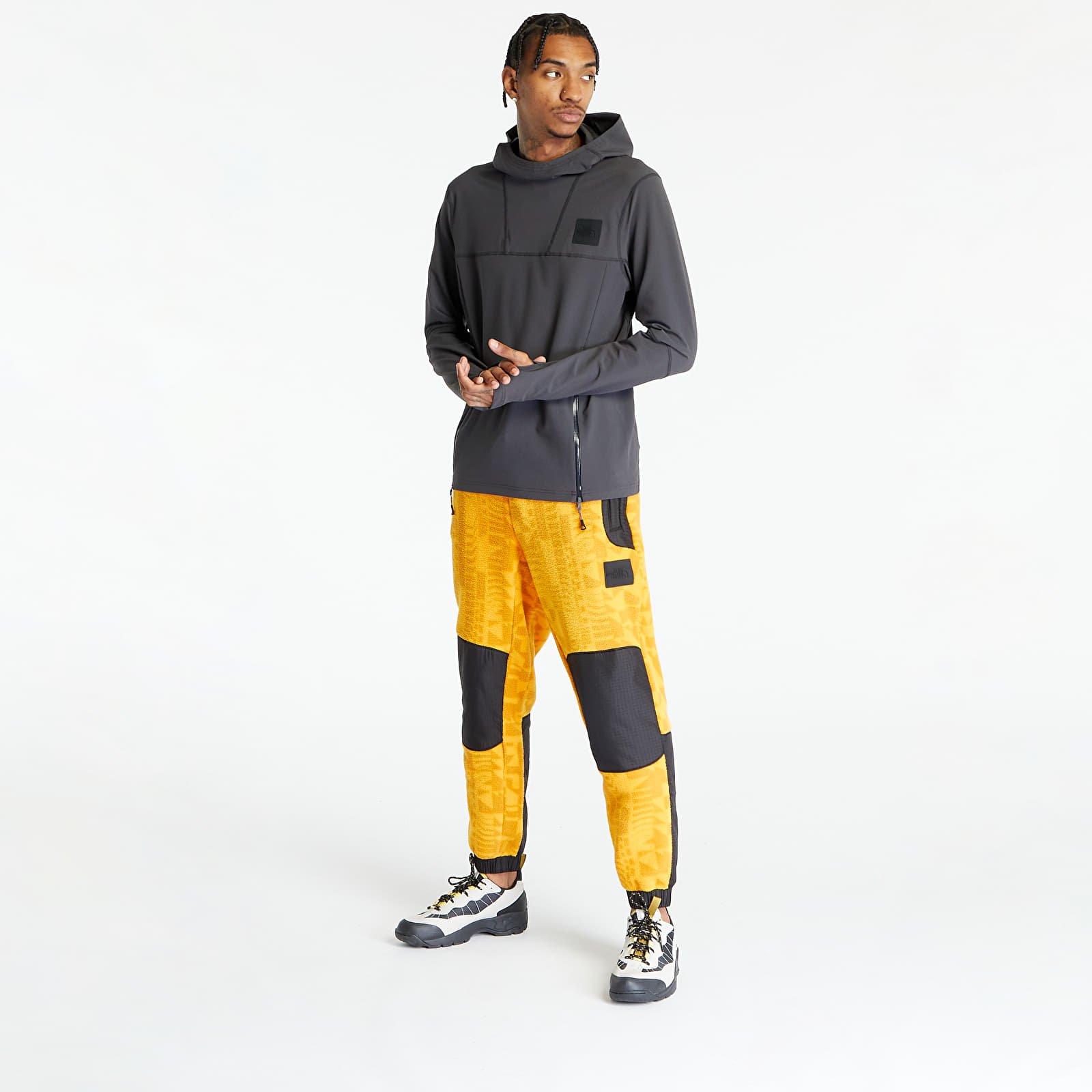 Суичърти The North Face 2000S Zip Tech Hood Asphalt Grey