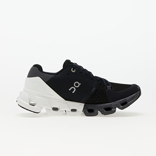 Women's shoes On W Cloudflyer Black/ White Footshop