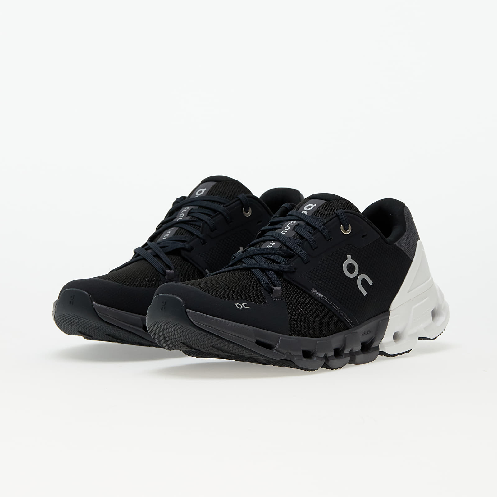 Scarpe uomo On M Cloudflyer Black/ White