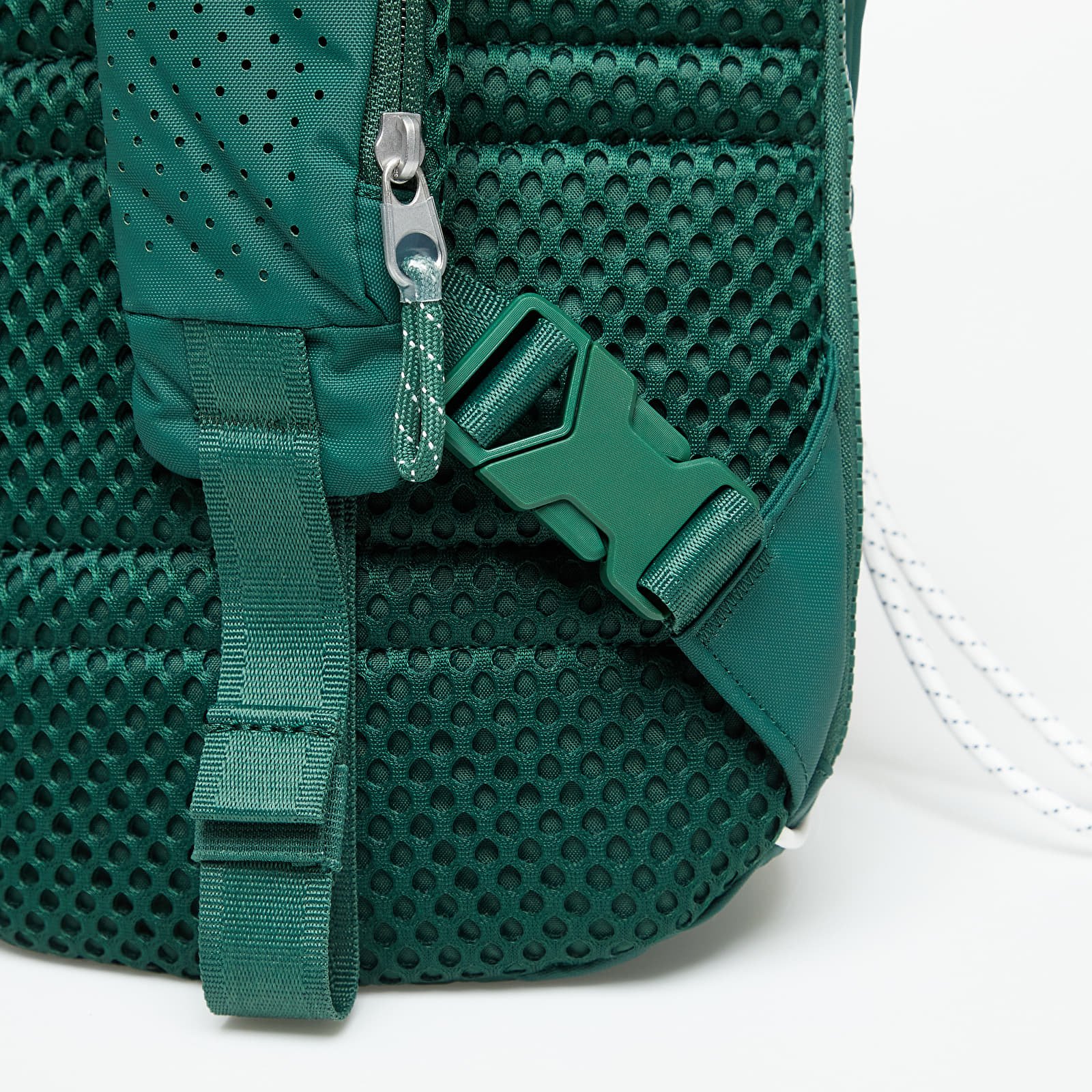 Borse a tracolla Nike Sportswear Essentials Sling Bag Fir/ Sail/ Stadium Green