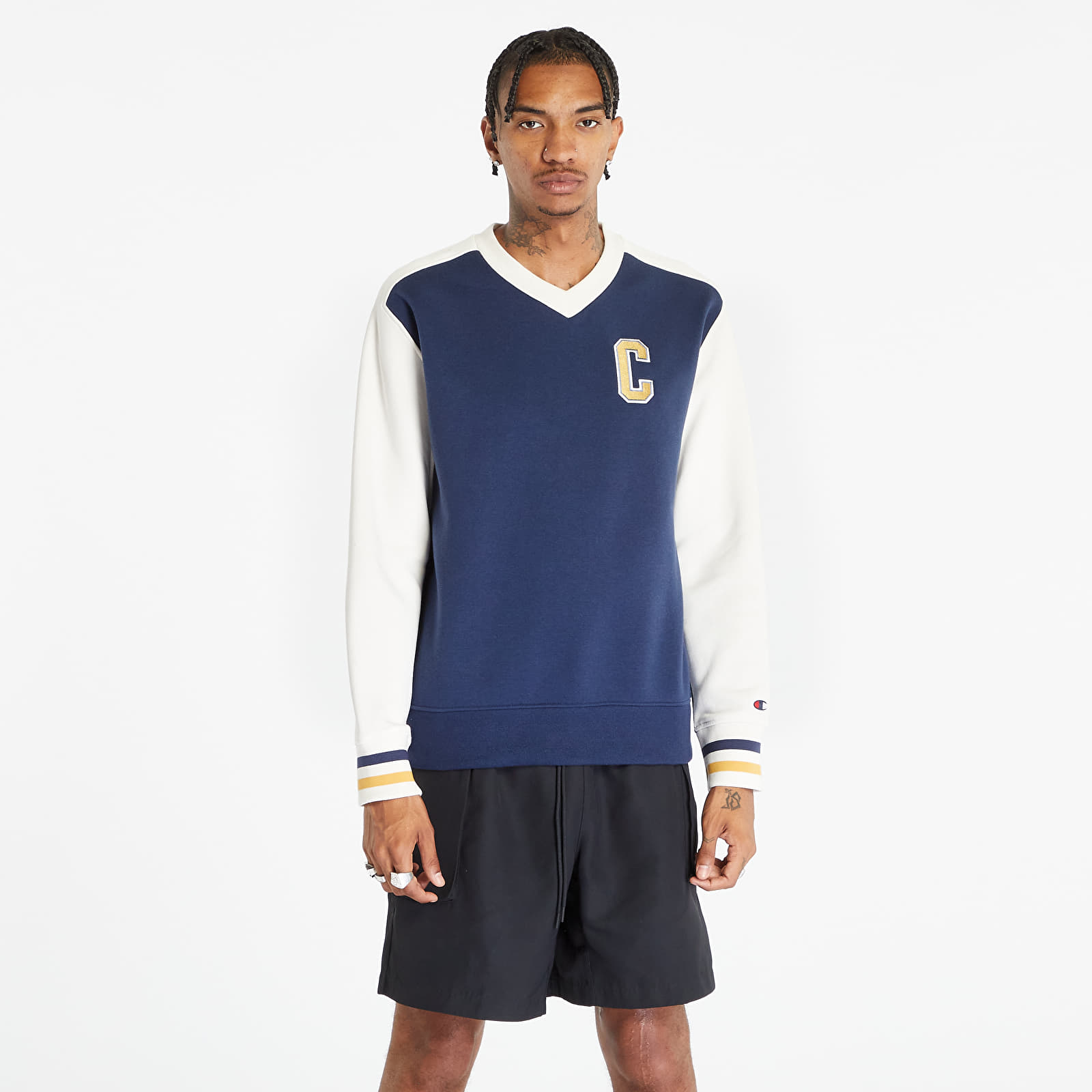 Kapucnis pulóverek és pulcsik Champion V-Neck Sweatshirt Blue/ White