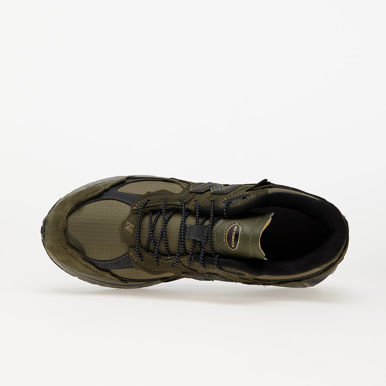 This is DIFFERENT - New Balance 2002R Protection Pack Dark